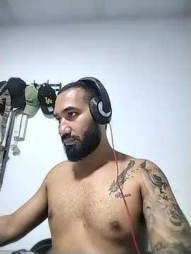 _Amauri stripchat live cam model