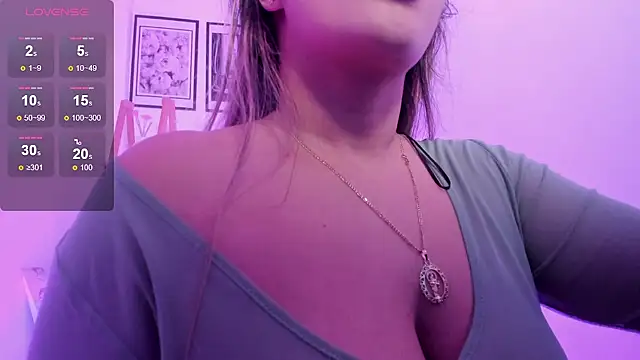 sofihill01 stripchat live cam model