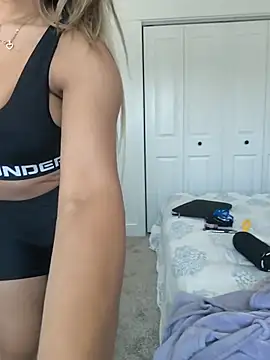 Alyssa_76 stripchat live cam model