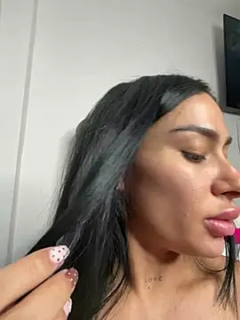 MoraFit_ stripchat live cam model