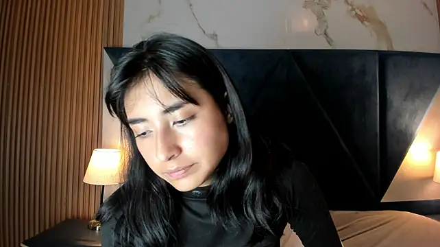 CriistalSweet_ stripchat live cam model