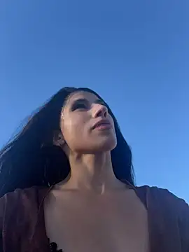 theetriniti stripchat live cam model