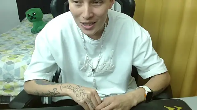 duo_peludoo stripchat live cam model