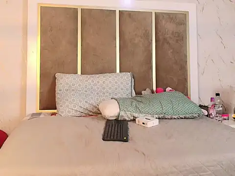 Zoee_Evans1 stripchat live cam model