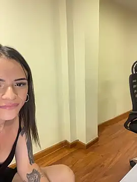 _Melany_Martinez stripchat live cam model