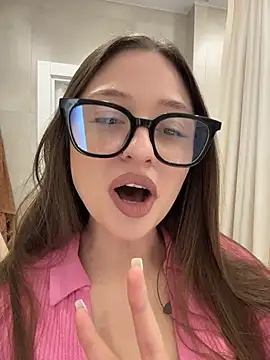 Kimsweet7 stripchat live cam model