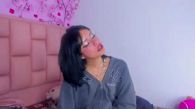 emma_cg stripchat live cam model