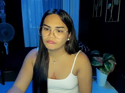 Kendallfoxx stripchat live cam model