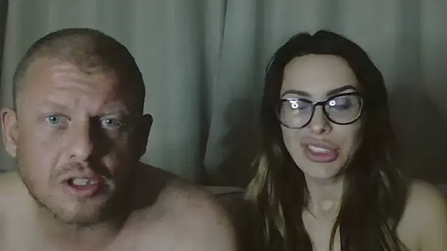 Confidentialcouple_90s stripchat live cam model