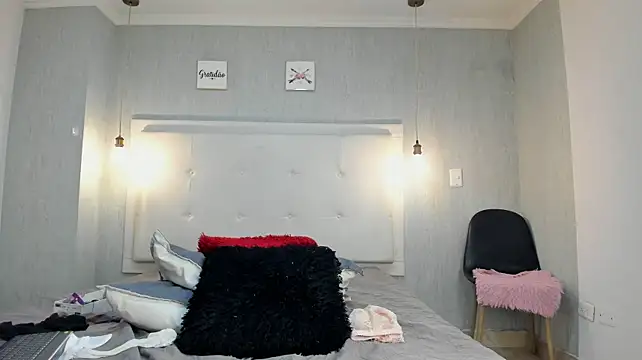 Suxan_fox stripchat live cam model