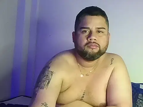 GABRIELGARCIA1313 stripchat live cam model