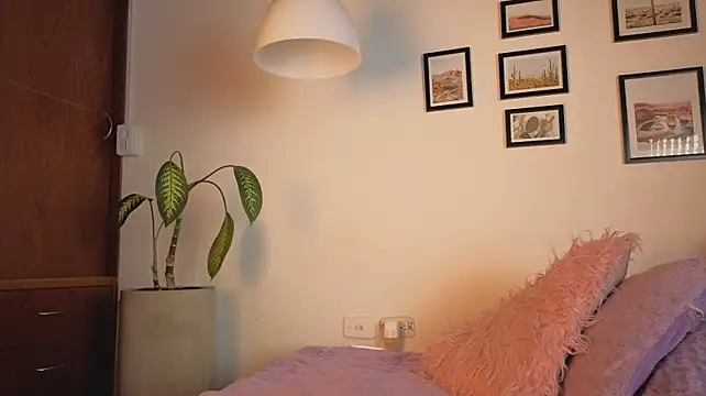 Victoria-Jacksonn stripchat live cam model