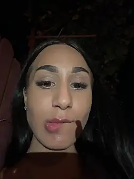LexxyBloom stripchat live cam model