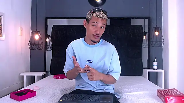 Camilo_Contreras1 stripchat live cam model