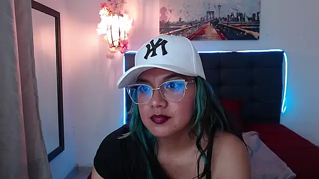 ginevra_xxx stripchat live cam model