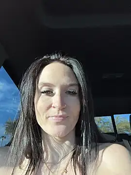 Kate-Paul stripchat live cam model