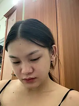 Weevi10 stripchat live cam model