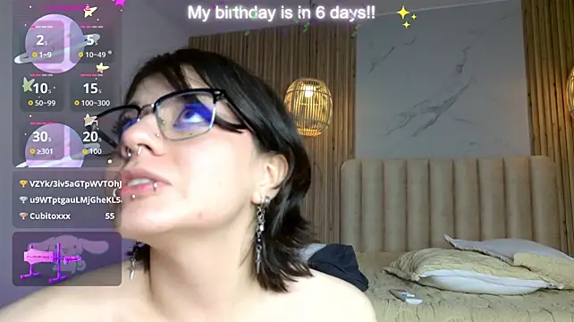 bonnyvel stripchat live cam model