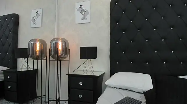 ariana_moon00 stripchat live cam model