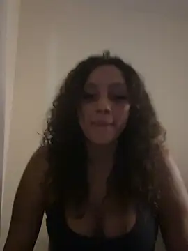 jasminewhitexo stripchat live cam model