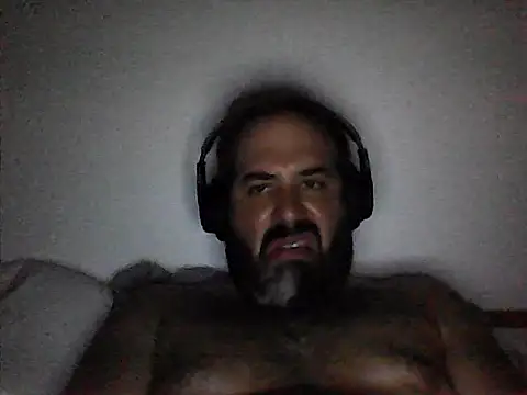 BeMy_Master stripchat live cam model