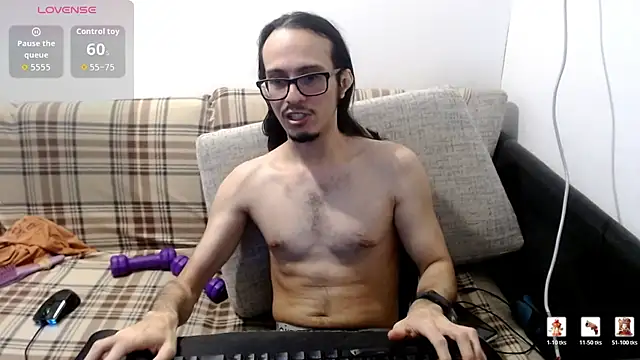 cholitohermoso stripchat live cam model