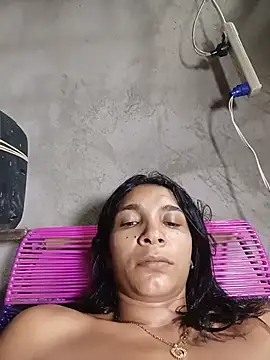chikivivi- stripchat live cam model