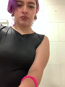 Hanna-Winchester stripchat live cam model