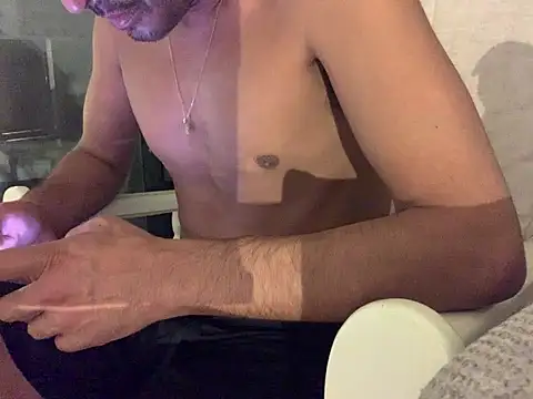 BobyBoy69 stripchat live cam model