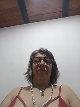 nocturnewhisper stripchat live cam model