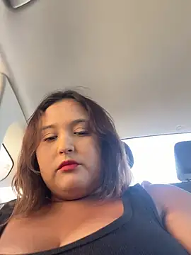 bbwbelle stripchat live cam model