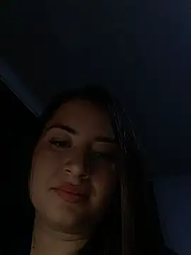 LunaDiaz999 stripchat live cam model