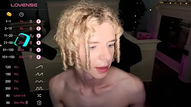 Kudi_Minnt stripchat live cam model
