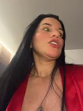 carol_latina13 stripchat live cam model