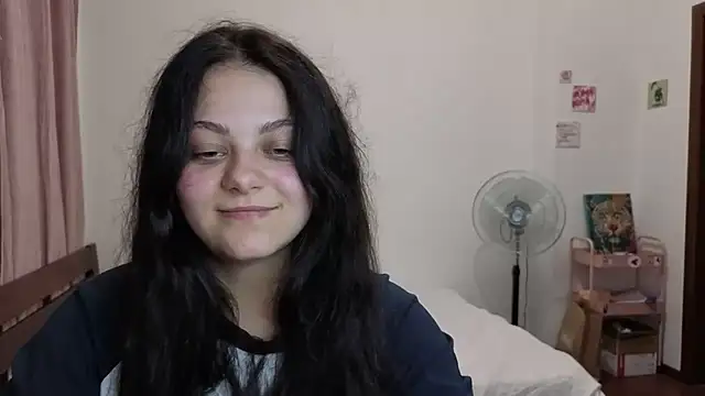 _Mikky_lil_ stripchat live cam model