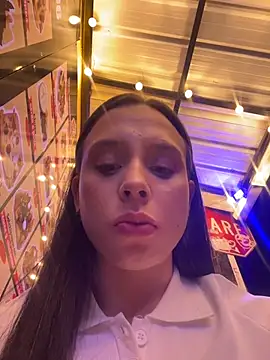 aria_laurent_ stripchat live cam model