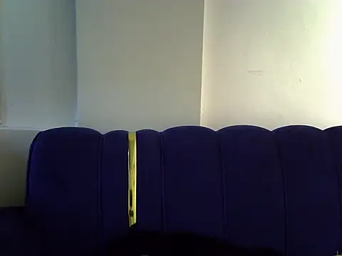 PrettyNoirr stripchat live cam model