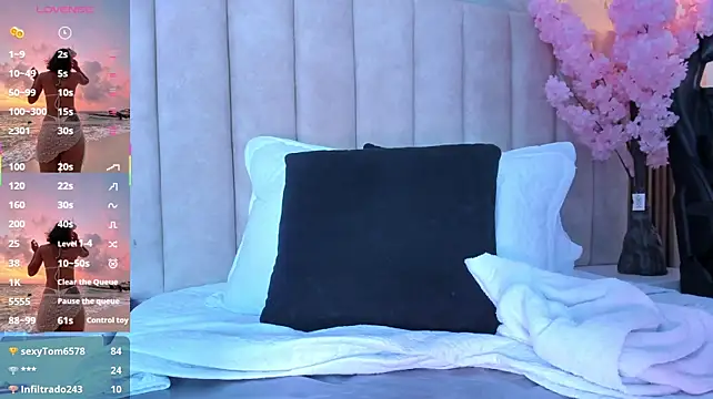 LizSheibaum stripchat live cam model