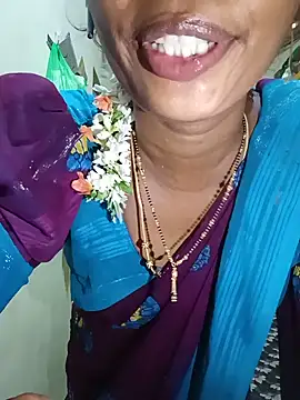 Kavya5500 stripchat live cam model