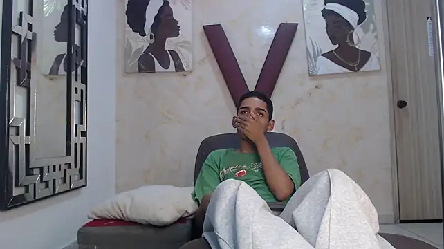 LOVELY_LEGANDS stripchat live cam model
