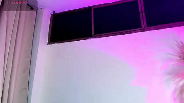 Samy_Grey01 stripchat live cam model