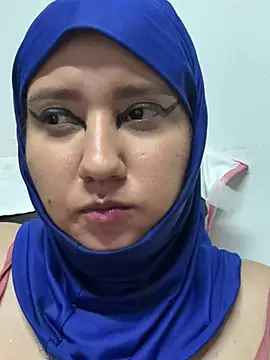 Nahannaahia stripchat live cam model
