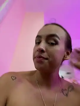 AliciaRoux stripchat live cam model