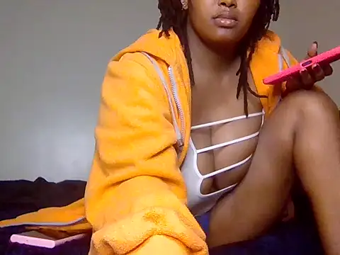 Brennan10 stripchat live cam model