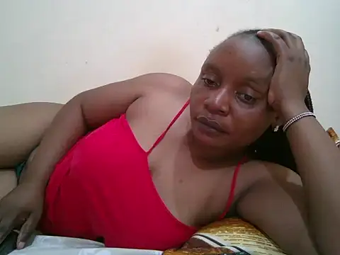 Prettydool stripchat live cam model