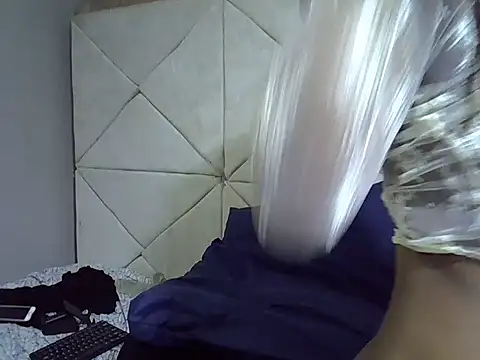 nia_onyx stripchat live cam model