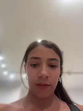 Hall_16 stripchat live cam model
