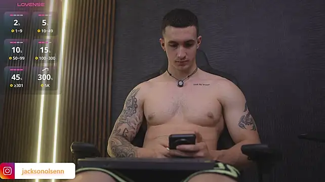 JacksonOlsenn stripchat live cam model