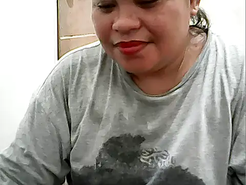hotchubbypinay stripchat live cam model
