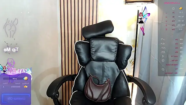AvamoonlightX stripchat live cam model